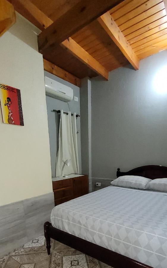 Alojamiento El Jilguero Puerto Iguazú Esterno foto